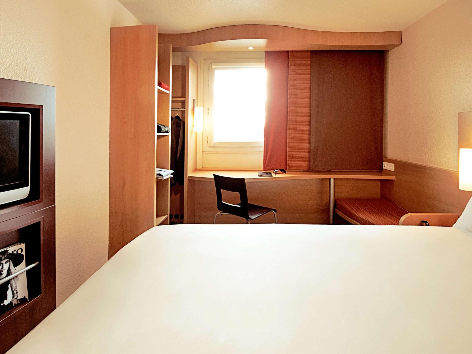 Hotel Ibis Lisboa Alfragide Amadora Exteriör bild
